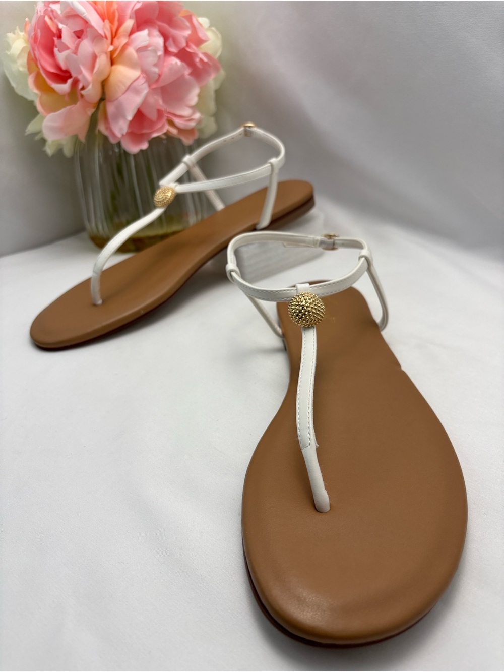 Xappeal Women’s 10 White T-Strap Sandals with Gold Accent #360‎